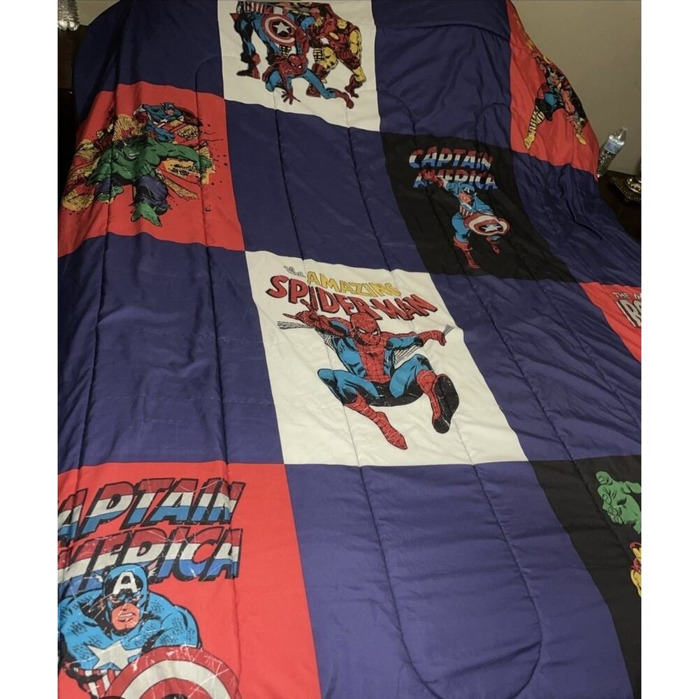 Vtg 90's Marvel Hulk Spiderman Thor Iron Man Comforter Bedding Blanket 71 x 86